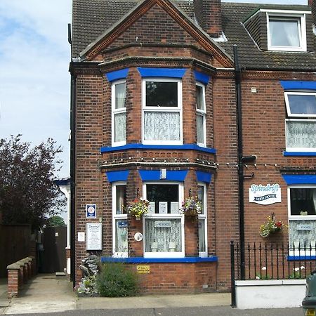 Spindrift Guest House - Adults Only Great Yarmouth Exterior photo